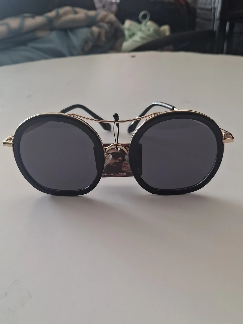 Round Black & Gold Women's Sunglasses - Fashion Accessory